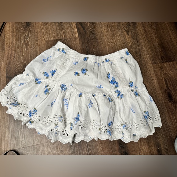 Nwt size Large mini skirt floral flouncy skirt - Picture 6 of 14